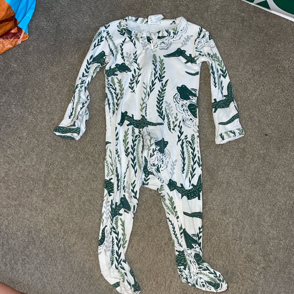 Kaye Quinn 3-6 months bamboo sleeper w/ footie